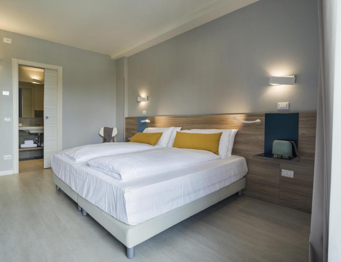 Hatelier Garda Home By Enjoy Garda Hotel Peschiera del Garda Luaran gambar